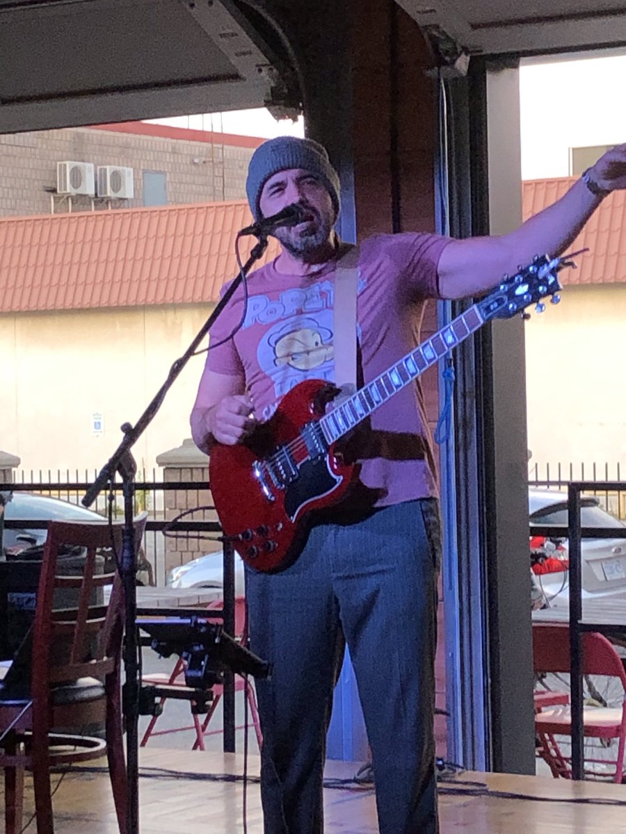 chad severs tweet media