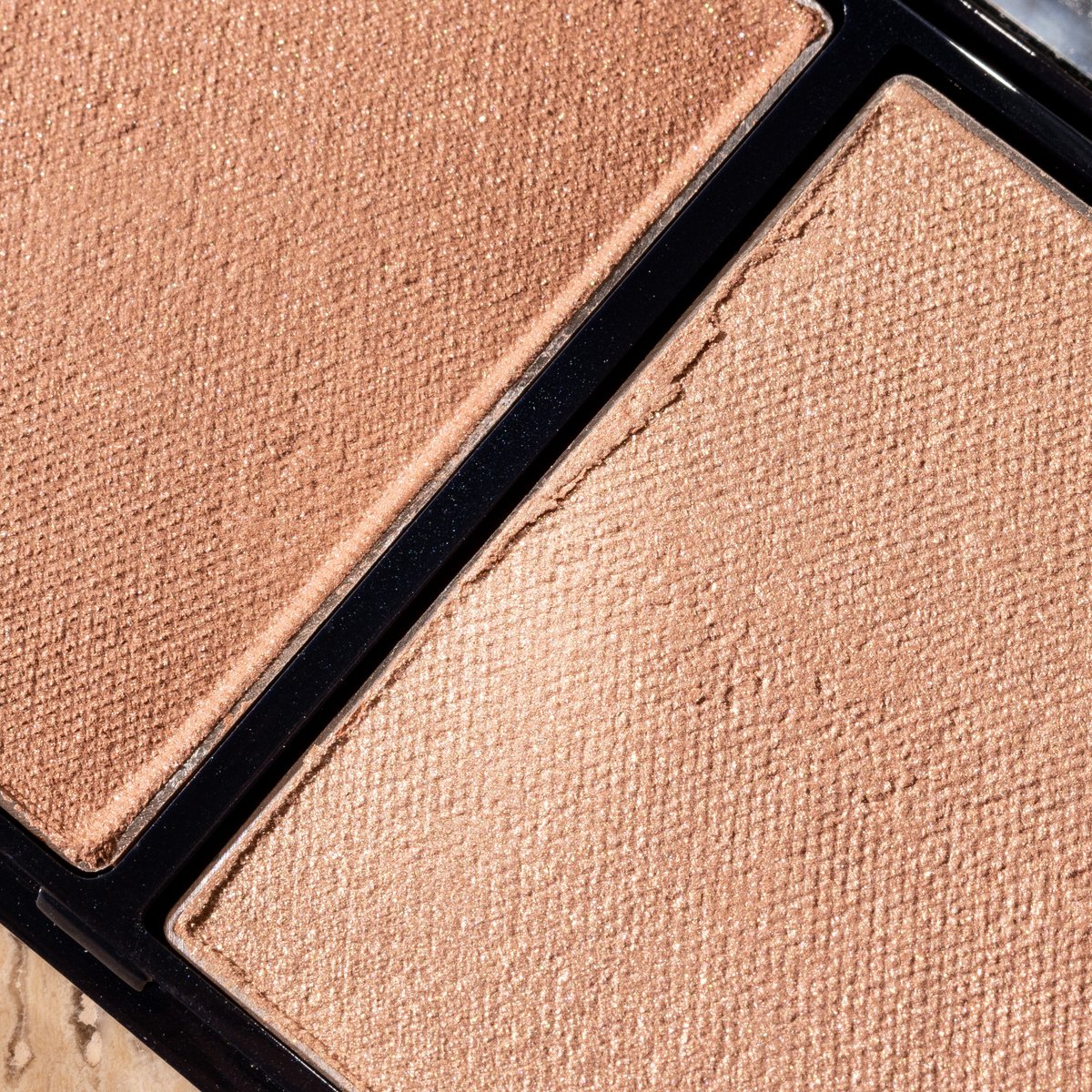 The two super silky powders in our Moonrise Contour &amp; Glow Duo make it easy to sculpt and highlight your best assets—no complicated shade matching necessary. 💙
Shop now 👇
bit.ly/3a0OL8M