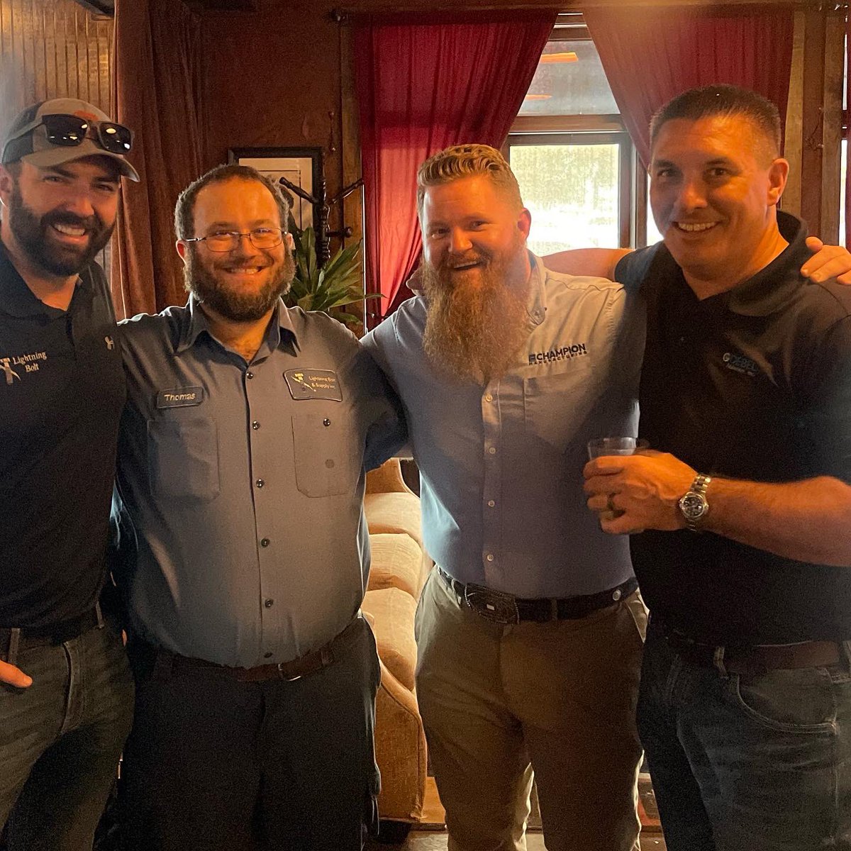 SouthWfastAssoc's tweet photo. Great evening with our #fastenerfamily #sfaconnects https://t.co/bmqcHW0OaF
