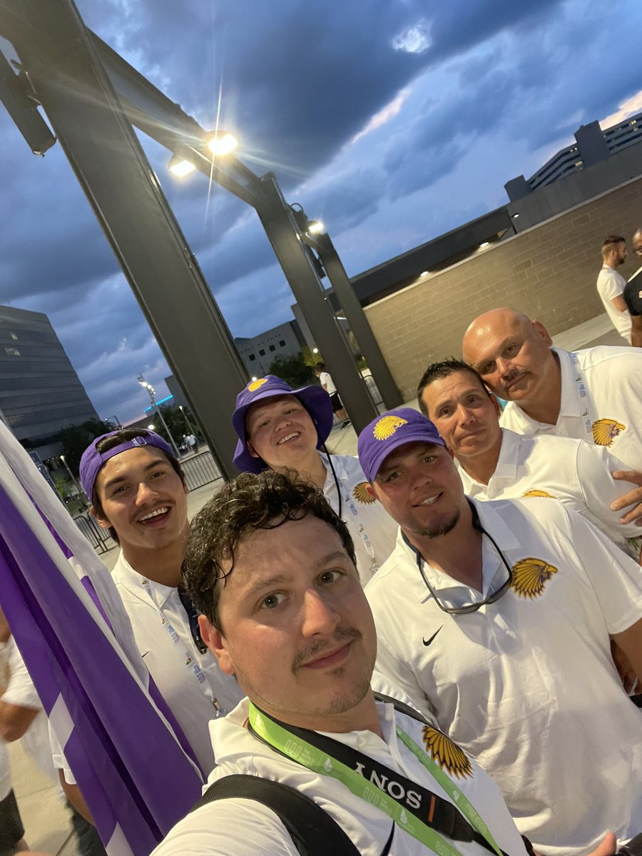 Charlie Ragusa tweet media