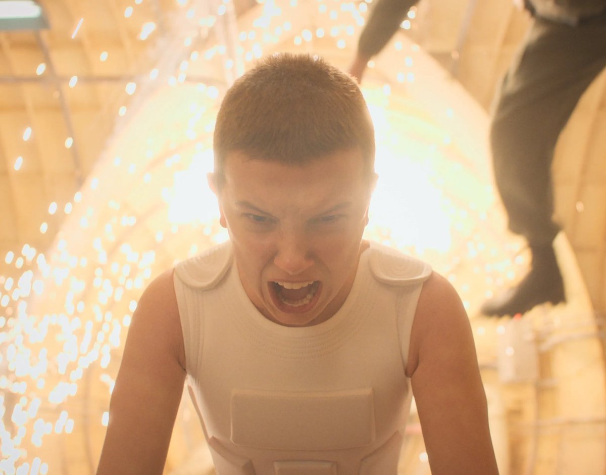 BuzzL1ghtbeer's tweet photo. Me obliterating my toilet after holding it in all day at school: https://t.co/Rn7tdfWhNf