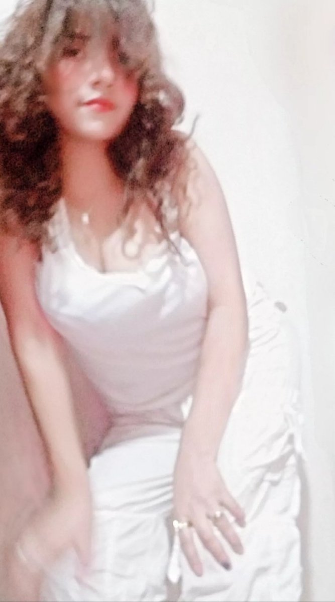 OrellanaDB's tweet photo. De blanco, solo Imaginen que tengo alas💋🌻 https://t.co/FH1H7xD7xL