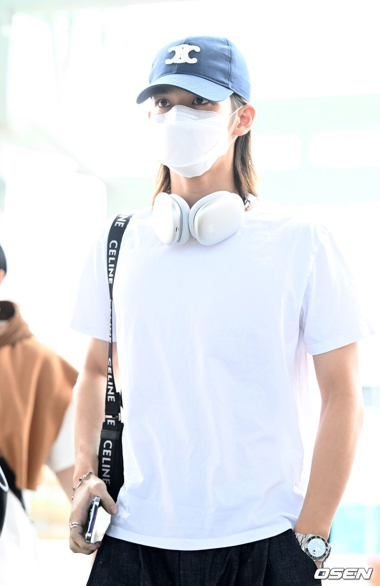 Bae Jinyoung Philippines tweet media