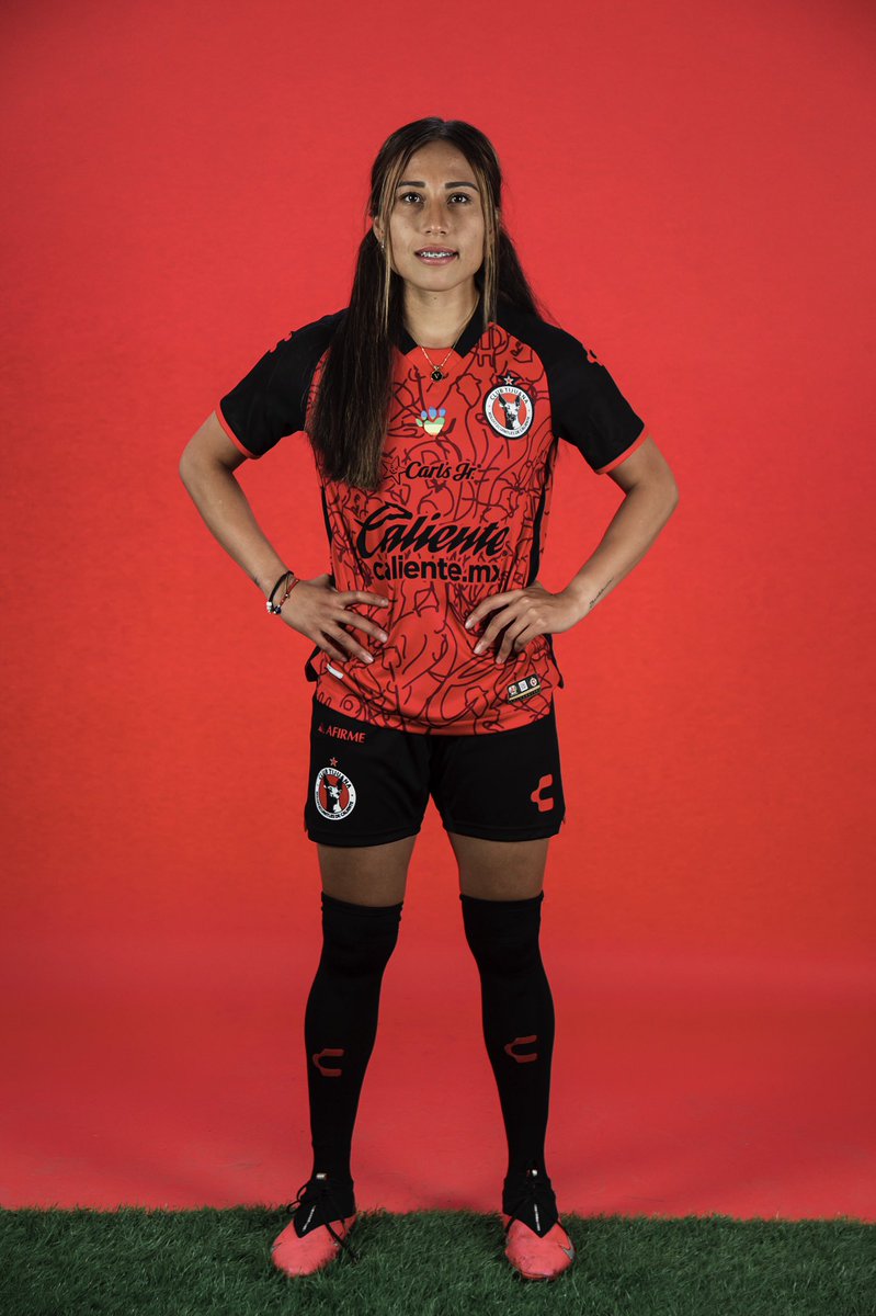 VaneSanchez_20's tweet photo. Lista para este comienzo ⌛️@XolosFemenil #perrisimas #perroamor https://t.co/f29dXY5LQQ