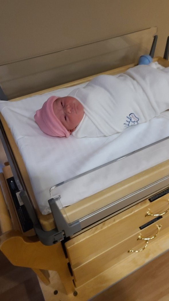 TrappLegacy's tweet photo. 8lbs 1 Oz baby number 3 is here
#dadlife
#newborn https://t.co/B1OFMlp6kh