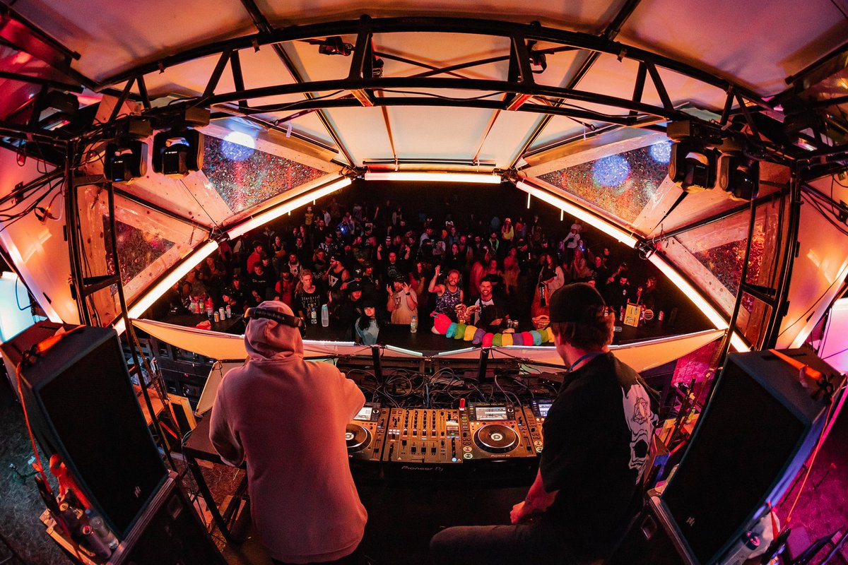 KRILLDOE again where?¿ 😳

<a href="/MATTDOEMUSIC/">MATT DOE.</a>