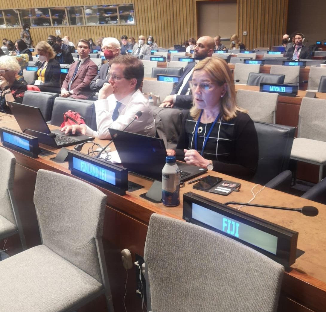 Finland is committed to protecting oceans, reaching the #SDG14 targets, stepping up in BBNJ negotiations and ending plastic pollution. Regional cooperation for the fragile Baltic Sea <a href="/HELCOMInfo/">HELCOM - the Helsinki Commission</a> and Arctic Ocean <a href="/ArcticCouncil/">Arctic Council</a> is crucial. <a href="/yministerio/">Ympäristöministeriö</a> <a href="/FinlandUN/">Finland's Mission to the UN 🇫🇮🇺🇳</a>