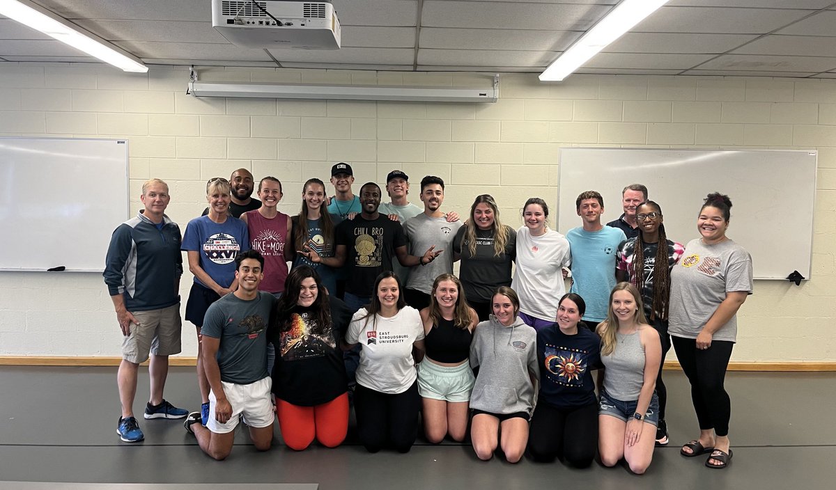 ESU_EXSC's tweet photo. Congratulations to our 40th cohort of our MS CEXP program who completed their comps today and are officially done!! #1yearprogram #godogreatthings #exscfamily #comestudywithus https://t.co/Q3SEwL32oo