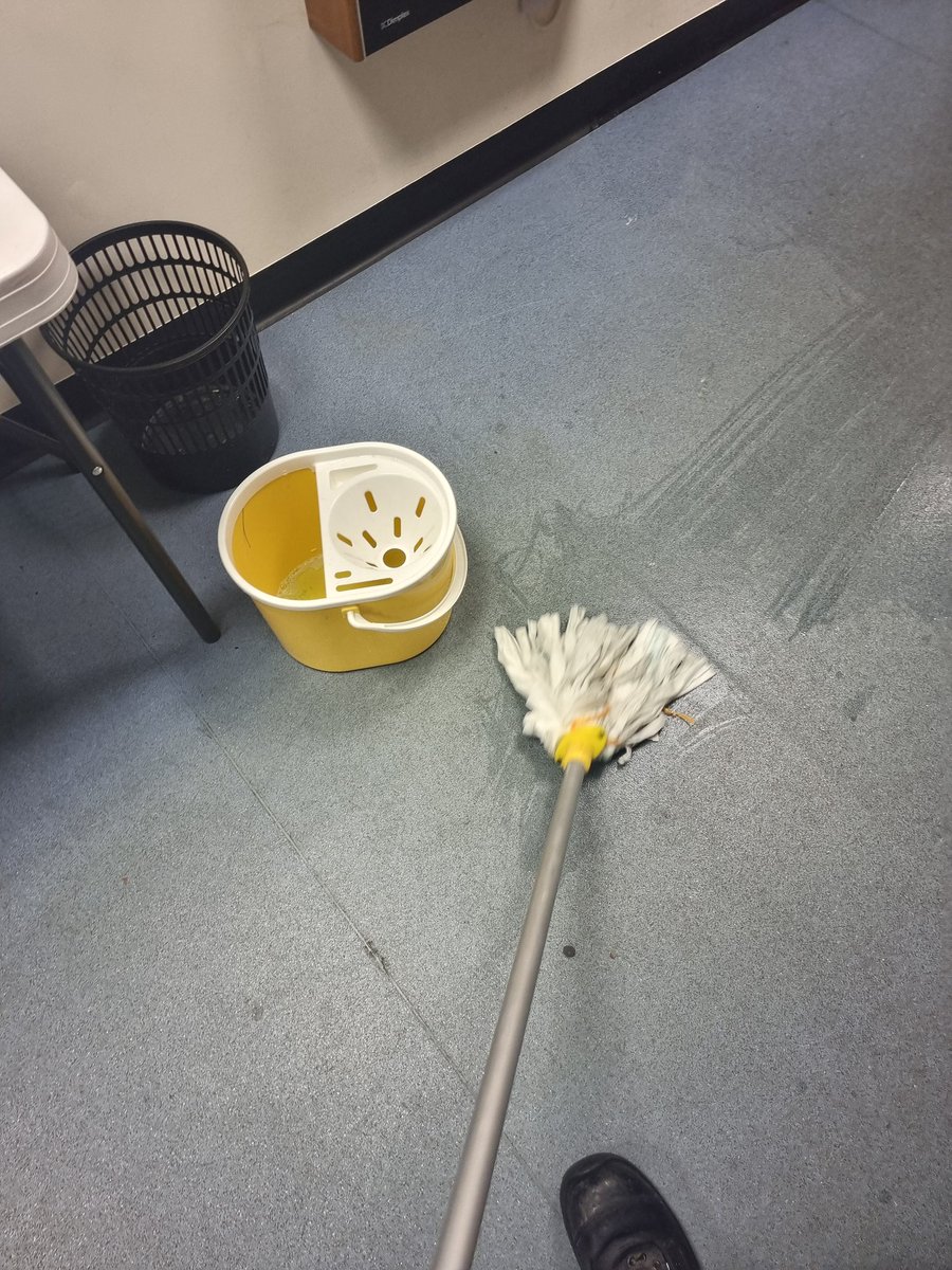 SJA_DConlon's tweet photo. Last action of my @stjohnambulance #OperationalCommander day is sorting out the cleaning of the first aid room ready for the next game.

I @UoBFirstAid may have caught me in action with a mop and snapped a less than flattering action shot of me so I'm getting mine in first https://t.co/zViMA6pqOg