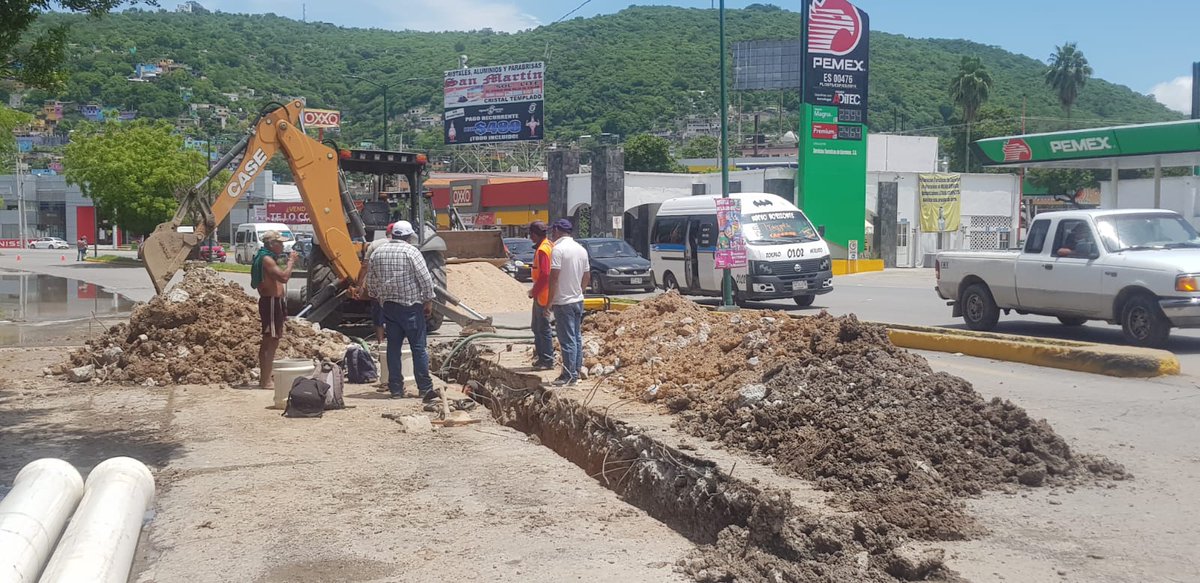 Diario_D21's tweet photo. Inicia #CAPAMI trabajos de conexión de la línea 2 del agua potable
https://t.co/NO6t7MYwBs https://t.co/4svG2ejuSj
