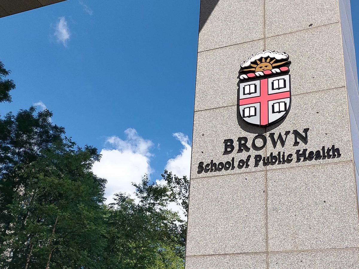 I had the pleasure of presenting the twelve month outcomes of my PhD social network intervention trial at Brown University School of Public Health today. Thank you for hosting me @BrownUniversity @Brown_SPH  @profnancybarnett