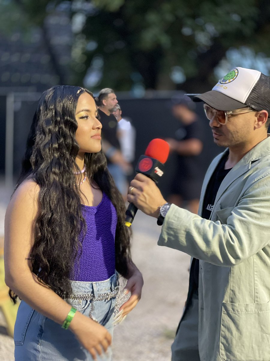 angelyrosich's tweet photo. Naiee , artista de baby records, es una de las nuevas promesas artisticas de la nueva generacion. Durante el Durini festival resalto su presencia con una gran presentacion junto a sus bailarines y una energia contagiosa. #naieepr #durinifestival #babytrcords https://t.co/RyMGorxNhB
