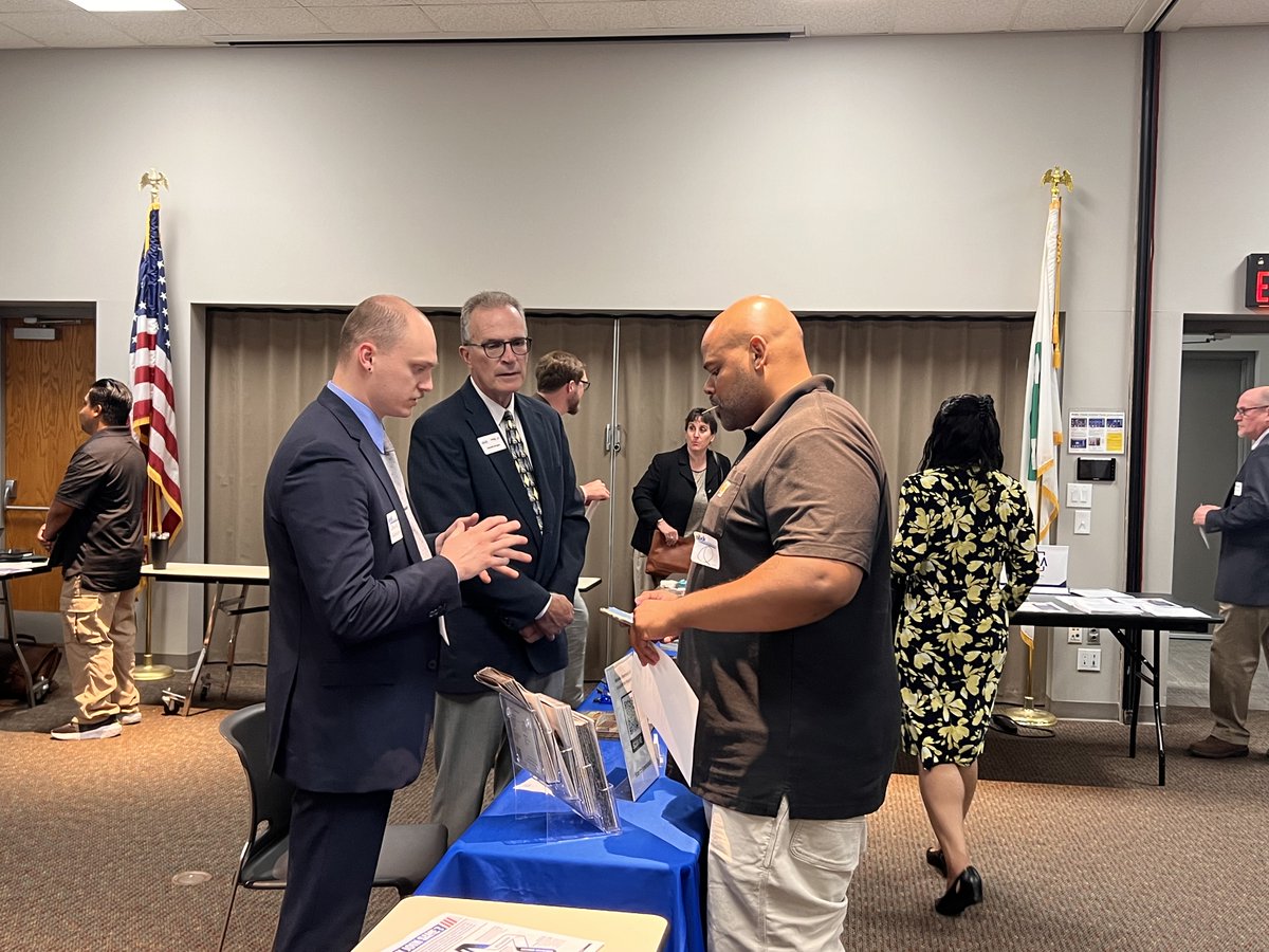 <a href="/SenatorFischer/">Senator Deb Fischer</a> <a href="/RepDonBacon/">Rep. Don Bacon 🇺🇸✈️🏍️⭐️🎖️</a> Khalil Jaber from <a href="/NebraskaDOT/">Nebraska DOT</a> spoke to attendees about what this law means and the potential contract opportunities to come. Additionally, attendees were able to network with our partners at a vendor fair.

#PTAC #governmentcontracting #bipartisaninfrastructurelaw