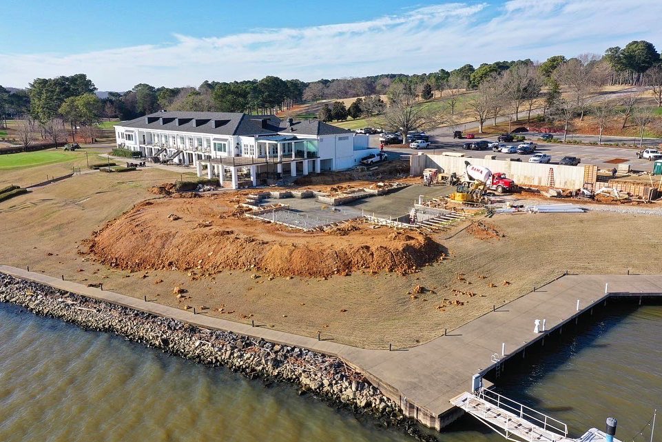 CoxPools_Bham's tweet photo. What a pool! One of our newest PM’s - Hayden Shelley, was on the Turtle Point CC job and she did a wonderful job!
We are so happy to see this project finished and ready for the rest of swim season!

#coxpoolsteam #turtlepointycc #itstimetoloveyourbackyard #letsgoswimming #coxpool https://t.co/Pf8UNj4Lj7