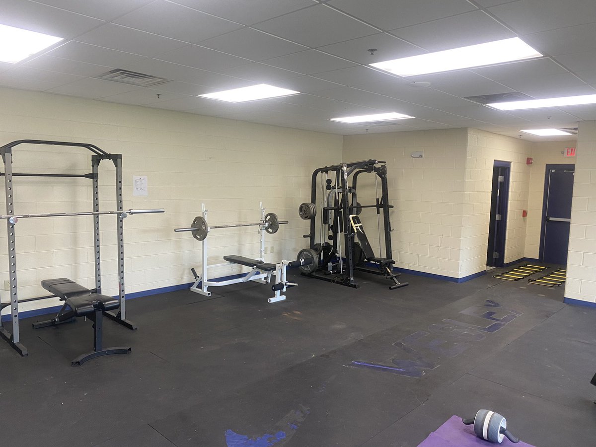 CoachWard22's tweet photo. We have the Weight Room cleaned up just waiting on our guys to arrive to start putting in the work!!! #TheWesleyWay https://t.co/dy47L7j271