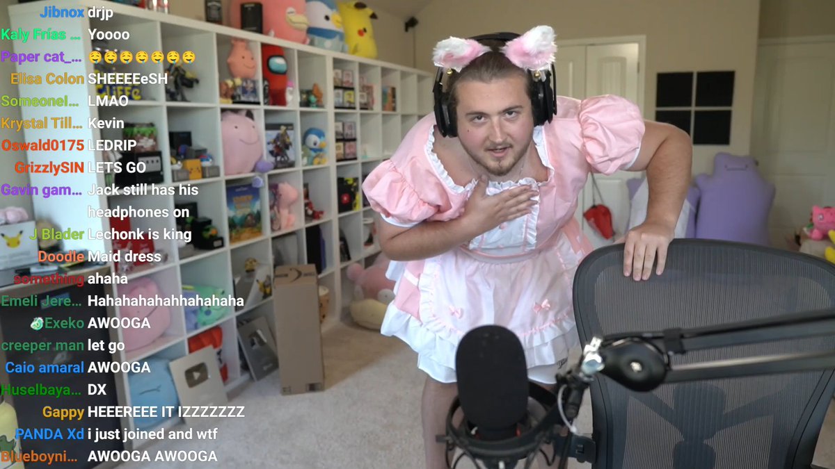 flushedBucket's tweet photo. @Purplecliffe @pokimanelol https://t.co/TpFzM4SpGG
