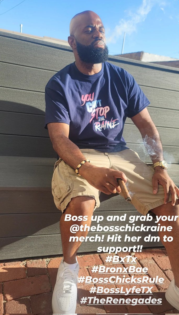 RBG_Renegade's tweet photo. Grab your merch from the baddest Bosschick in the game!! 💯 💯 💯 @BossChickRAINE 😍😘💖
#BossLyfeTX
#BronxBae
#BossChicksRule https://t.co/kvF6EISxnd