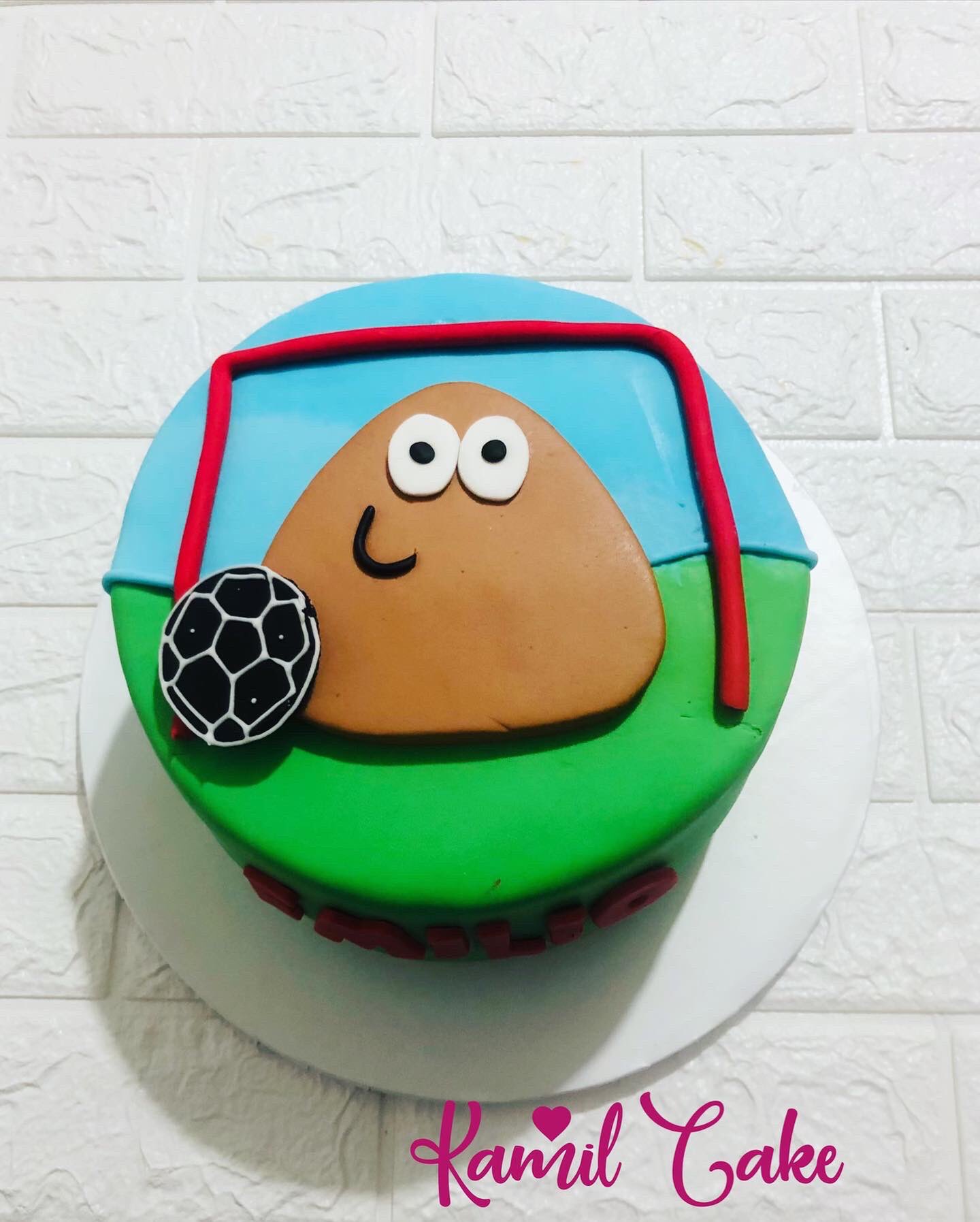 Pou cake  Tortas, Cumpleaños, Tartas