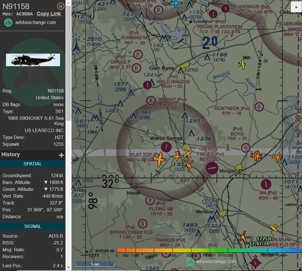 5 AirTractors, 2 Sikorsky helicopters, a C-130 and 2 Birddogs on the #HardCastleFire #Wildfire #AvGeek