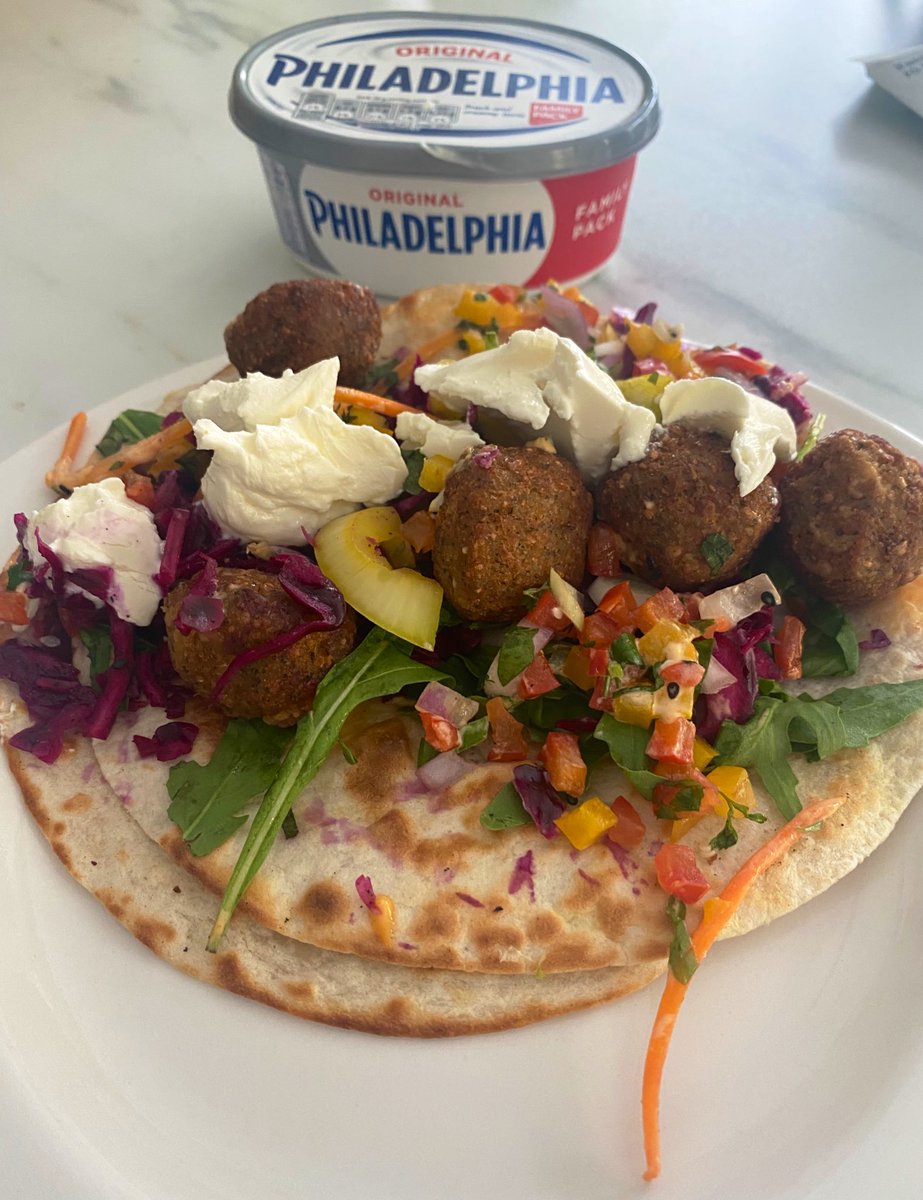 donegal33's tweet image. Keeping it #DeliciouslySimple @PhiladelphiaUki 😋@JamesKavanagh_ Simple as That ❤️