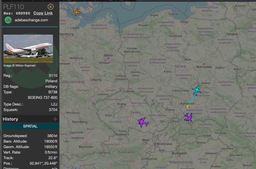 Ricoteam6's tweet photo. #POLAF 110 robi dziś TourdePologne. Warszawa-Wrocław-Gdańsk-Kraków-Warszawa. To wszystko w ciągu niecałych 3 godzin. Po starcie z WAW zrobił jeszcze kółeczko nad Siedlcami i długa na Wrocław. https://t.co/X0r5v7iTd1