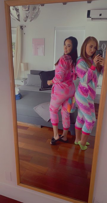 I had soooo much fun on set today with the lovely @gabyortega00 for @TeamSkeet 💘💘💘  @teambrian2016 https://t<a href="/tag/petergreen"class="tags"><span>#petergreen</span></a>