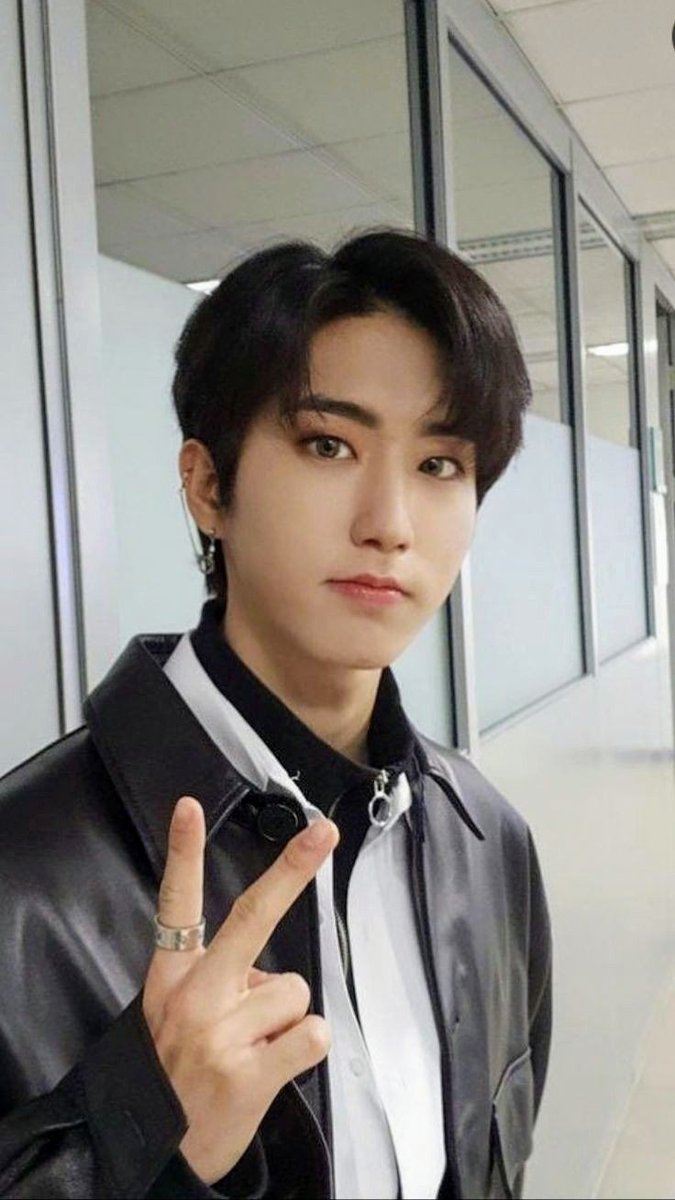 skz_stayskf's tweet photo. Un hilo necesario de fotos de Han Jisung existiendo y siendo muy bonito🐿️ https://t.co/Bw3trpyeWY