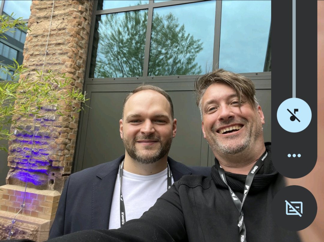 SwarmLogistics's tweet photo. It was an awesome event @StartupAutobahn and cool meeting many of our early stage companions in person after a long time.
#StartupAutobahn #expo2022 #ai #startups https://t.co/Rl6wmPMHmb