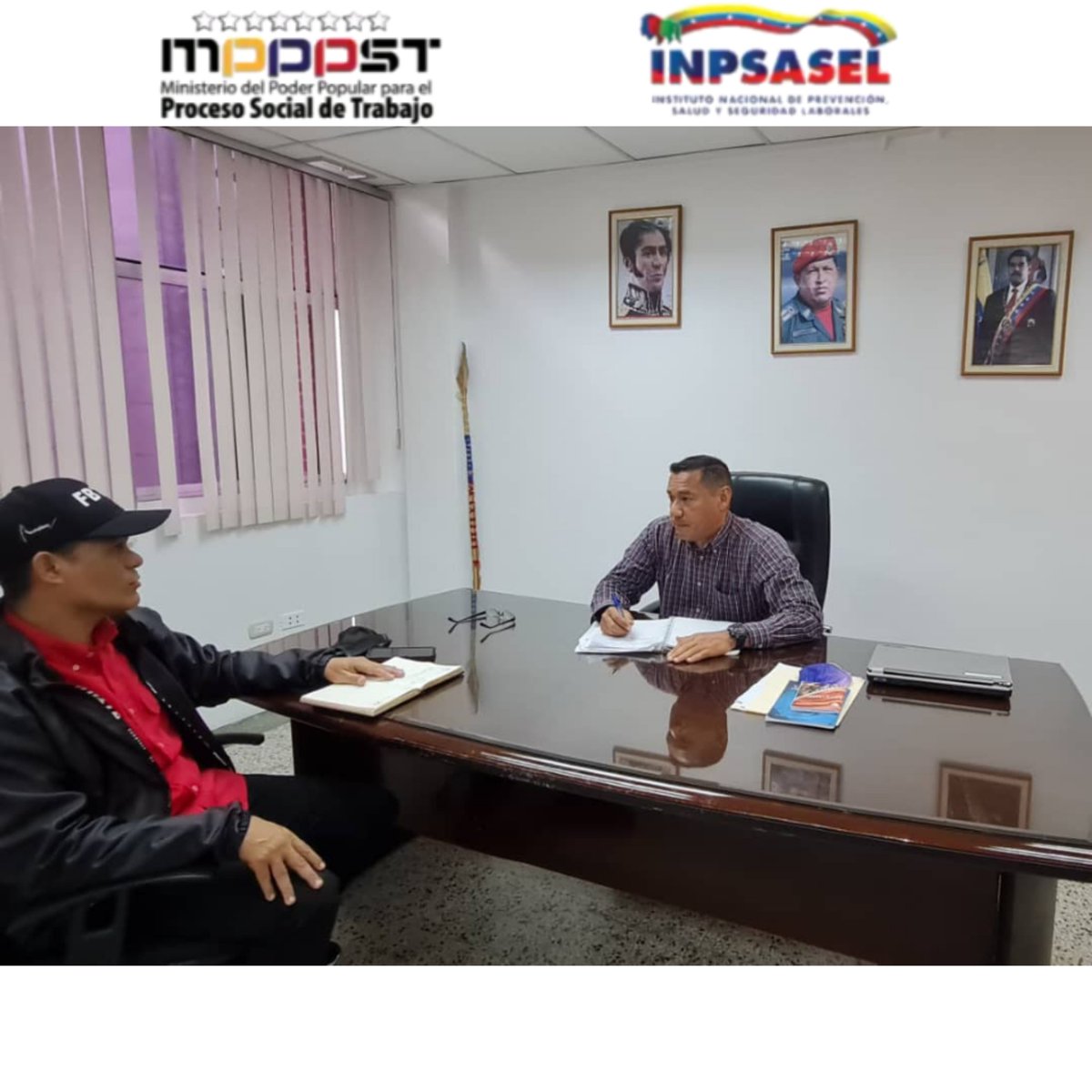 Inpsasel_vzla's tweet photo. Hoy sostuvimos una reunión con el presidente del Sindicato Nacional de Trabajadores del Transporte BOLIPASAJEROS, @MendozaLA2 con el objetivo de coordinar acciones conjuntas para fortalecer este importante sector en el área de Prevención, Salud y Seguridad Laborales.
@torrealbaf https://t.co/L15iPf0KVr
