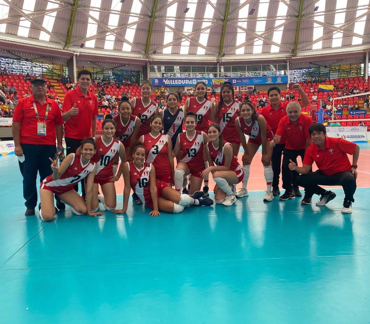 TVCCvball's tweet photo. Time to celebrate the accomplishments of Lizzy and Mafer 🇵🇪 
2 of our cardinals have had the honor to represent Peru during the 2022 Bolivarianos Games in South America and earned 3rd place 🥉 #proud #congratulations #amazingaccomplishment https://t.co/Le0hDrIxNK