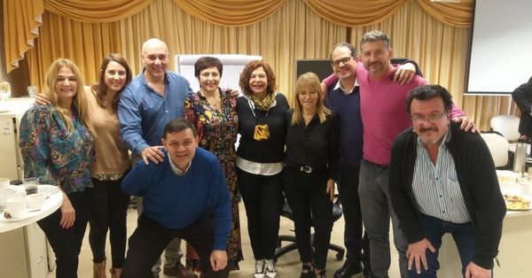 AefipR's tweet photo. Junto a las compañeras y los compañeros de Seguridad Social, se compartio un desayuno  explicando, los alcances del reencasillamiento que  viene a reparar un justo reclamo al que acompañamos como Seccional desde el principio. Felicitaciones por este gran logro de todos! https://t.co/AtmCCpRUay