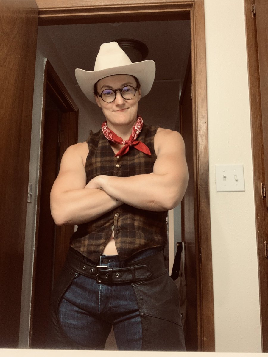 scatteredmarble's tweet photo. More cowboy cake 🤠 🎂  #trans #transman #cowboy #lesbian #lgbtq #onlyfans #fit #fitness #muscles https://t.co/MXaRnJ0hdc