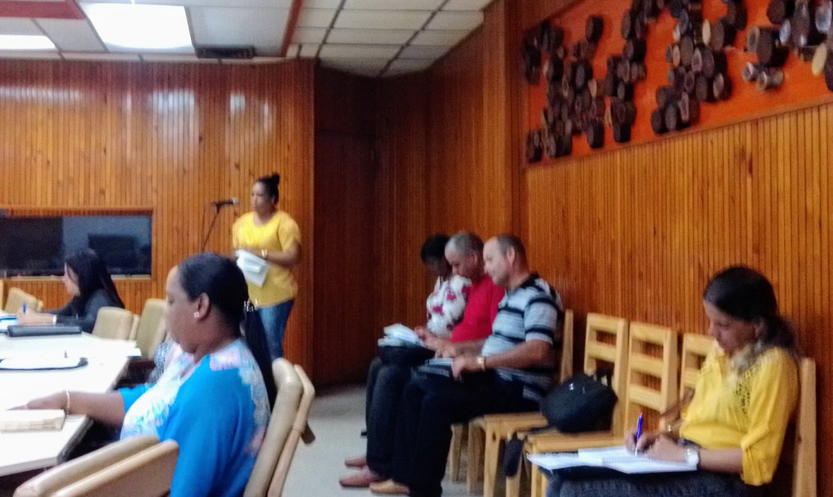 GrandaMorejon's tweet photo. Rindió cuenta al Buró Prov del @PartidoPCC el Buró del #PCC de #Sandino. @YamileRamosCord, Primera Secretaria en la provincia #PinardelRío los convocó a seguir combatiendo con más energía en bien de su pueblo. #Cuba #TrabajoYVictoria
#CubaPorLaPaz https://t.co/BXI1HpCQUV