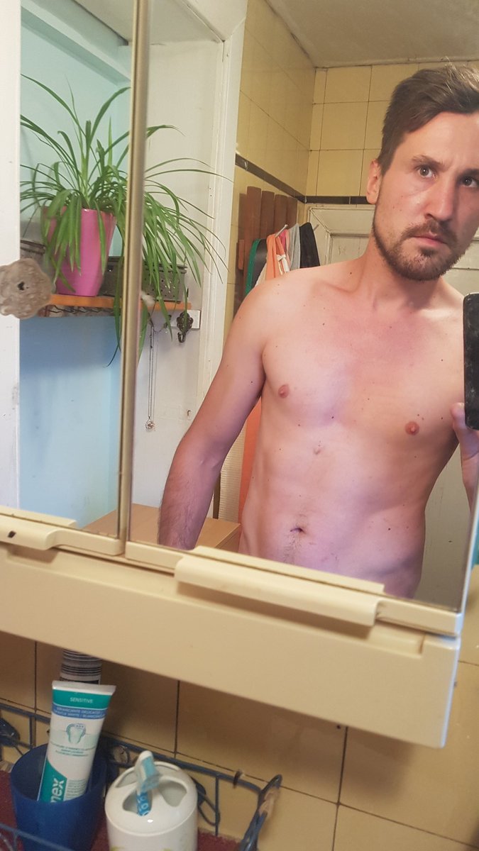 LondotRyan31's tweet photo. Bonjour à vous mes dames je m ennui beaucoup en ce moment !!J aimerai tellement sentir la chaleur d une femme et lui faire des caresses sensuels https://t.co/WrNvqrLGaV
