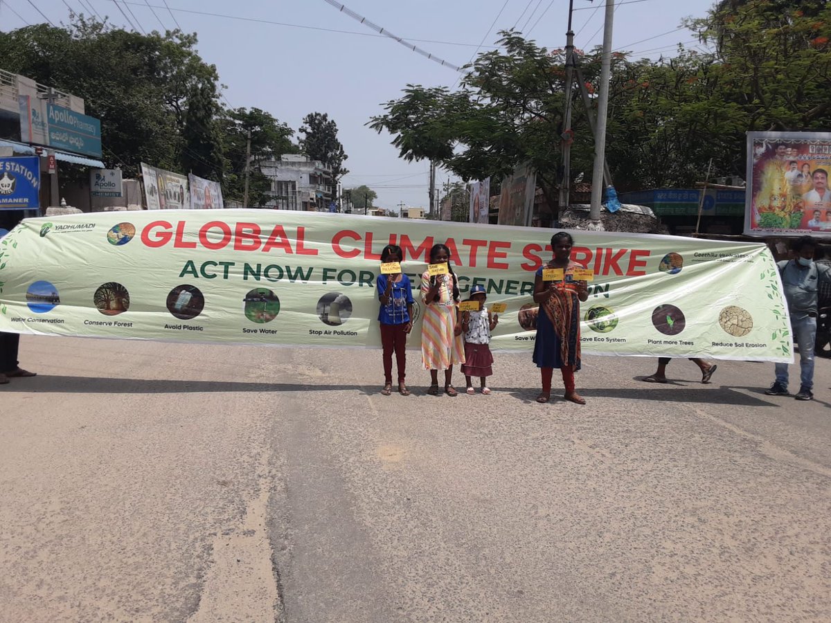 #RoadShow for Severity of Global Warming and Global Climate Change Crises by Ms.Geethika Venkatesan, 12 years old, International Young Environmentalist and Climate Activist
@UN_SDG @Sdg13Un @SDGaction @SDG2030 @COP26 @COP27Africa @Cop27P @Cop26P @antonioguterres @IPCC_CH