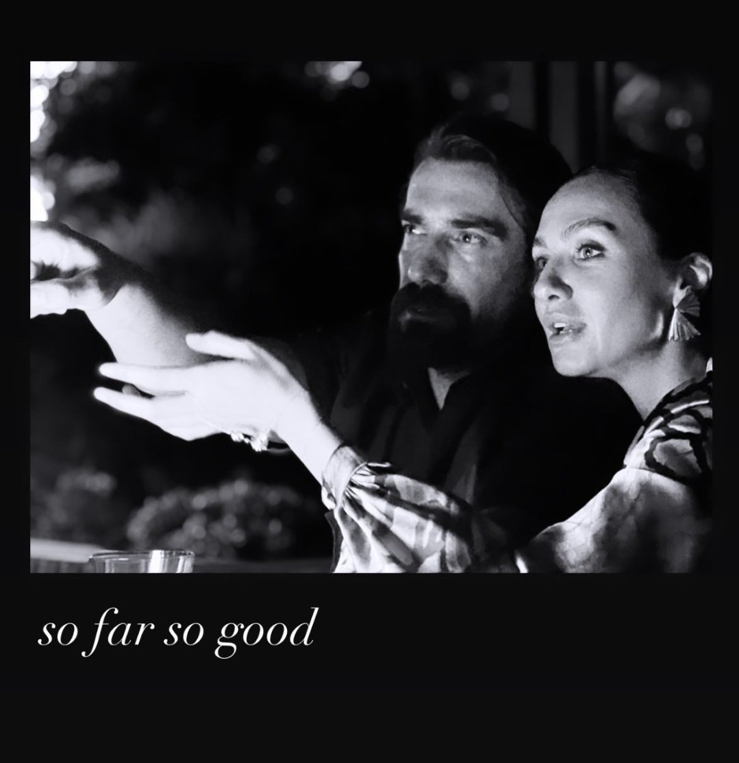 BircefansH's tweet photo. Fotografía publicada por #BirceAkalay en sus historias de IG junto a #ibrahimçelikkol el pasado 6 de junio durante la fiesta de presentación de la nueva tienda de Prada en Bodrum. https://t.co/gTkIF4M9YN