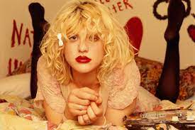 Happy Birthday to Courtney Love ( 