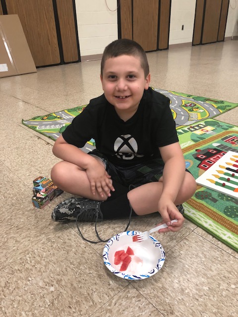 Cookin' Up Fun! Our campers enjoyed some delicious watermelon before learning how to make salsa to go with their chips. Thank you Chef It Up! <a href="/PEAKGrp/">PEAK-Parents of ExtrAordinary Kids</a> <a href="/chefitup/">Chef It Up!</a>