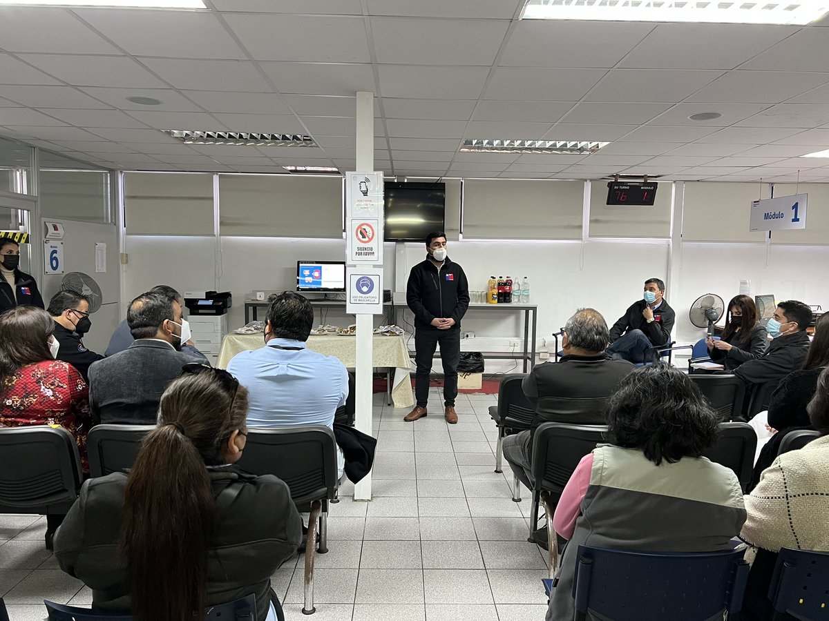 ✅Funcionarias/os de la DRT #Tarapaca se reunieron con el Director Nacional <a href="/pzenteno01/">Pablo Zenteno Muñoz</a> y su equipo de gabinete para plantear temas de funcionamiento para mejorar la labor en distintos ámbitos y fortalecer la fiscalización y atención de usuarios. #trabajodecente