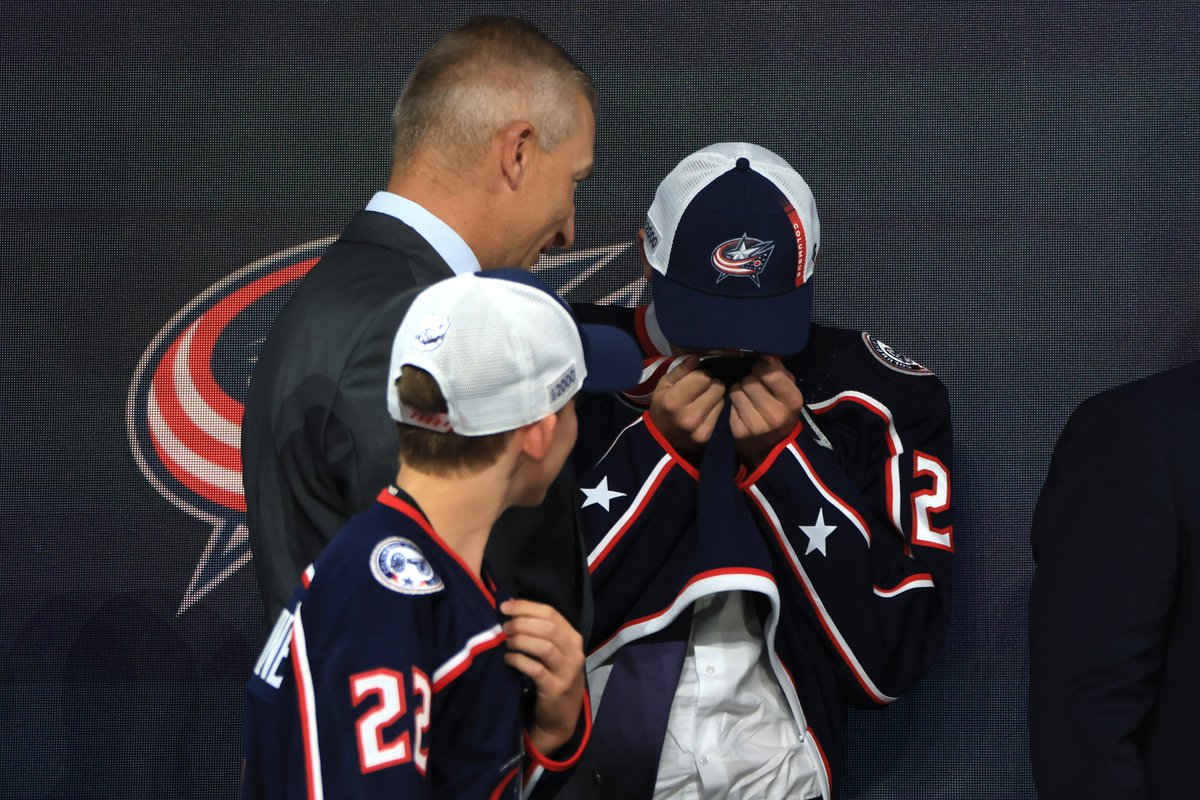 BlueJacketsNHL's tweet photo. For Our Blue. For Our Crest. 

@mhl | #CBJ https://t.co/2J50X1fRMy