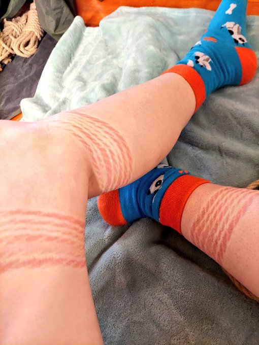 My socks rock 🤘 https://t.co/0lW16R4AOx<a href="/tag/nudemodel"class="tags"><span>#nudemodel</span></a><a href="/tag/fetish"class="tags"><span>#fetish</span></a><a href="/tag/poisonivy"class="tags"><span>#poisonivy</span></a><a href="/tag/bondage"class="tags"><span>#bondage</span></a><a href="/tag/harleyquinn"class="tags"><span>#harleyquinn</span></a>