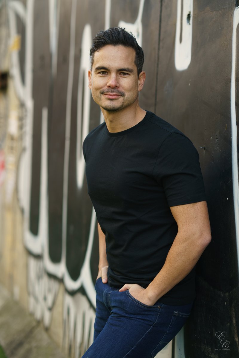 OperaQueensland's tweet image. Opera Queensland resident conductor Dane Lam will be at the helm of our newest mainstage production - La Traviata: youtube.com/watch?v=RI2u6E…

Book now: oq.com.au/whats-on/la-tr…

#ThisIsOpera #LaTraviata #OperaQueensland