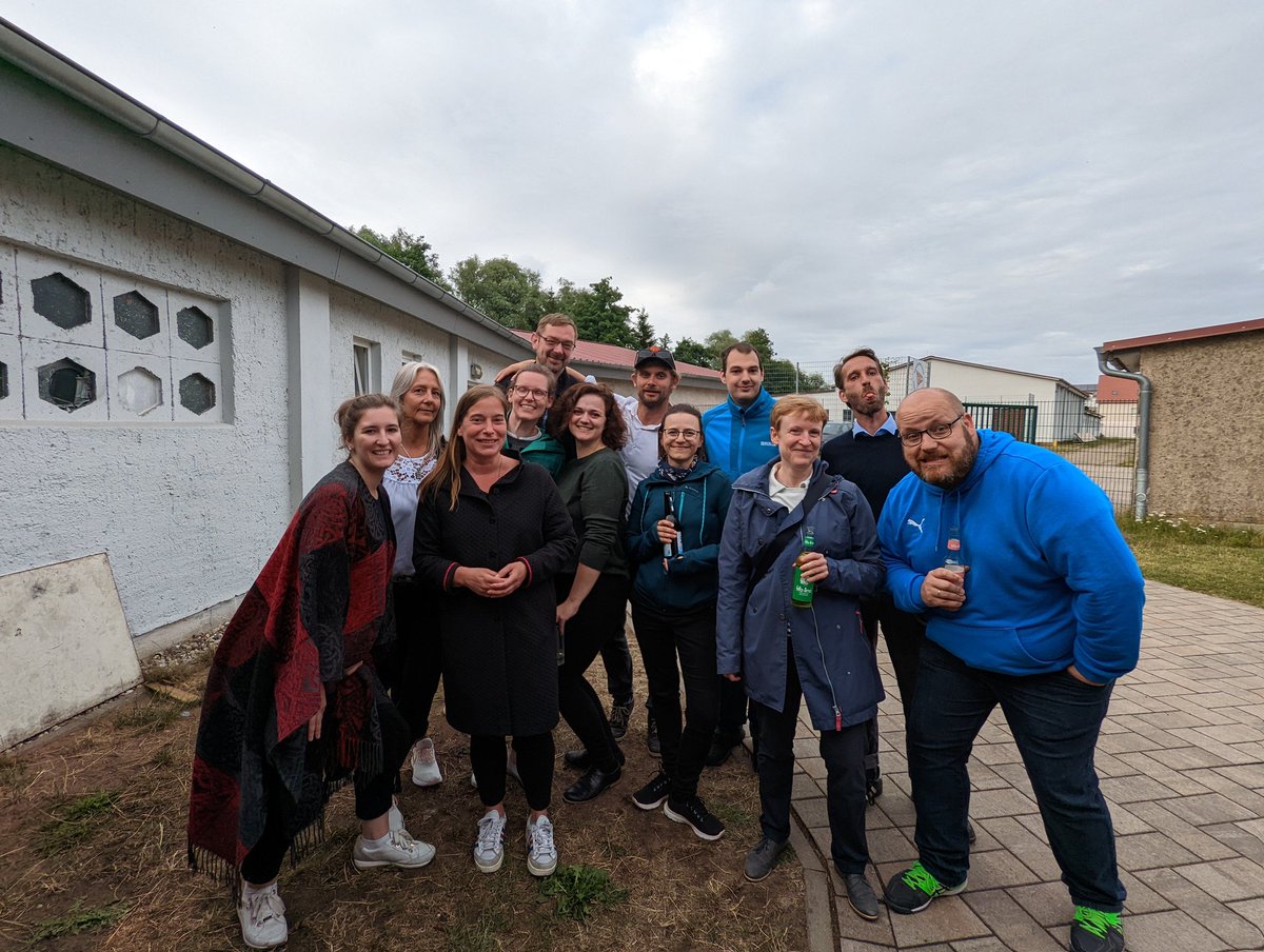 Ohne Worte, dieses #team will und macht bei der <a href="/D_S_E_E/">Deutsche Stiftung für Engagement und Ehrenamt</a> so viel möglich. Danke, dass ihr dabei seid, um Engagement &amp; Ehrenamt bundesweit nach vorne zu bringen.✌️