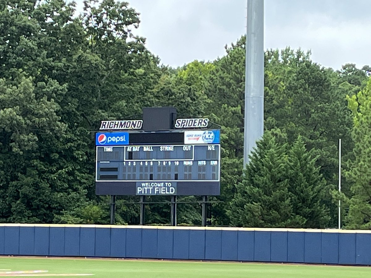 Easton68860142's tweet photo. Great visit to @SpiderBaseball today. Really nice campus and Coach @TracyWoodsonUR doing big things. #DevelopAndCompete #BaseballAndFishing https://t.co/z4fX9468Kh