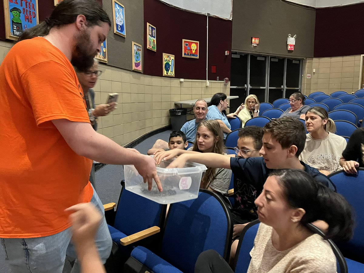 Joann Vaccaro tweet media