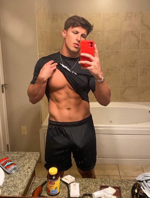 peak a boo https://t.co/FIn0OPgq2k<a href="/tag/fitness"class="tags"><span>#fitness</span></a>