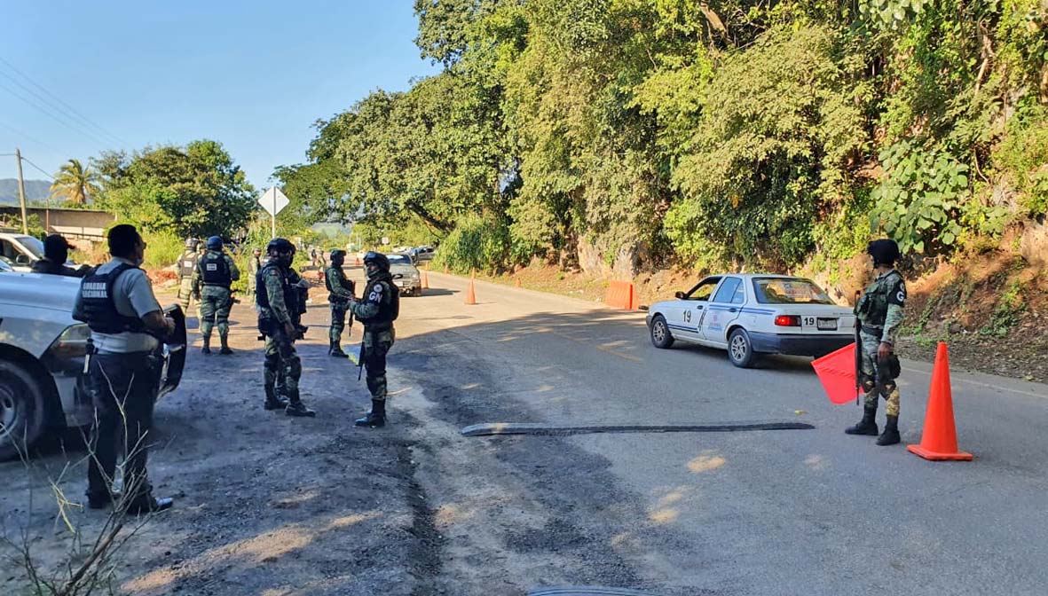 #UdeC

Lanzan granadas de fragmentación desde drones en una comunidad de Guerrero
wp.me/pbblvb-1PxP

#GN #violenciaGuerrero #granadas #ataque #LosArdillos