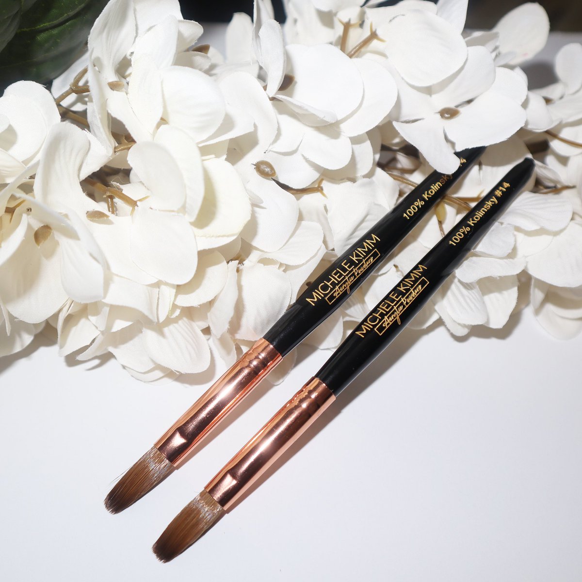 MicheleKimm's tweet image. Hey Twitter so as most of you know I started my own acrylic line &amp;amp; I recently launched my colored acrylic collection &amp;amp; brushes. Do me a favor &amp;amp; please retweet! The girls need to know about this black owned brand!!! 

IG: ShopMicheleKimm
shopmichelekimm.com