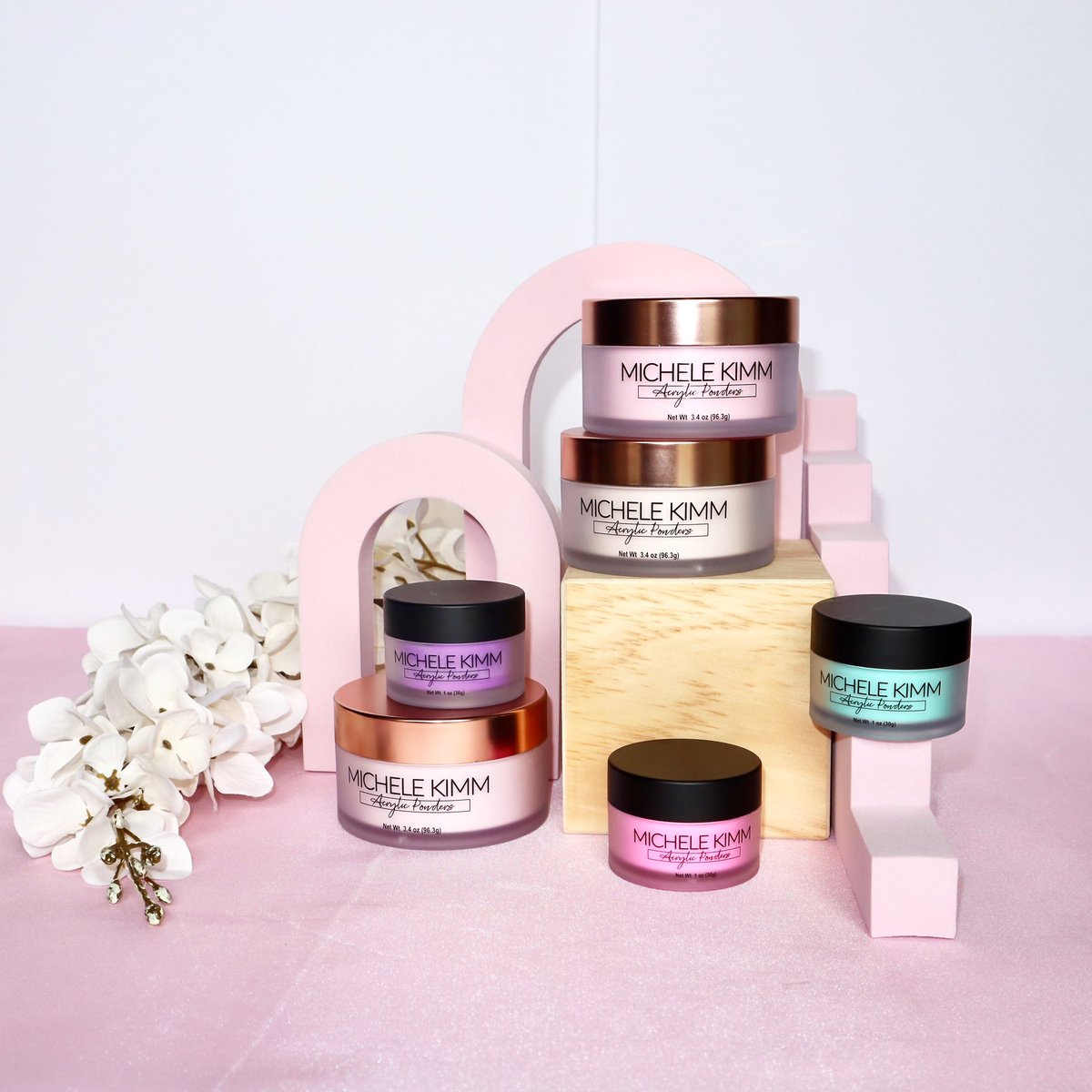 MicheleKimm's tweet image. Hey Twitter so as most of you know I started my own acrylic line &amp;amp; I recently launched my colored acrylic collection &amp;amp; brushes. Do me a favor &amp;amp; please retweet! The girls need to know about this black owned brand!!! 

IG: ShopMicheleKimm
shopmichelekimm.com