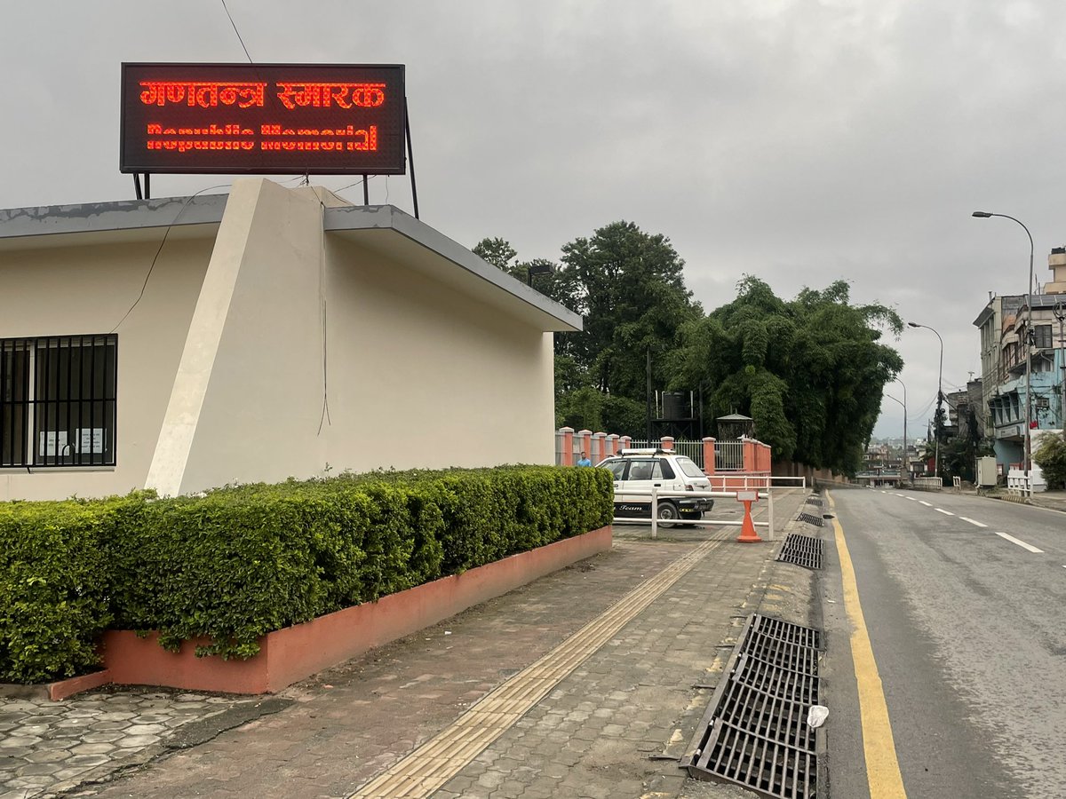 Drsudhamshu's tweet photo. हाम्रो ईञ्जिनियरिङ्ग, हाम्रो बुद्दि 😱 https://t.co/BBu7U9eRQG